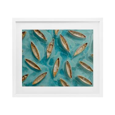 Imagem de Stupell Industries Impressão emoldurada Harmonious Canoas on Water Birch Under Glass, design por Franklyn Gregory, 17 x 21