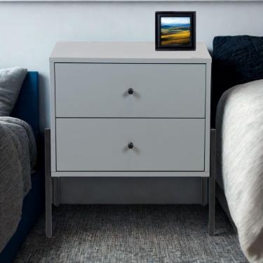 Imagem de Mesa De Cabeceira Minimalista Com Pés Finos De Ferro - Cinza Laca Com Puxadores E Pés Preto