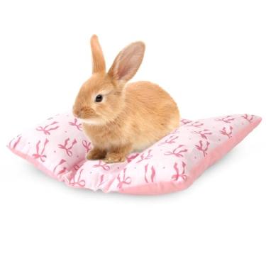 Imagem de JarThenaAMCS Cama de coelho grossa e macia para coelhinho com laço rosa, almofada reutilizável, tapete de pelúcia para animais pequenos, tapete côncavo lavável para porquinho-da-índia, hamster
