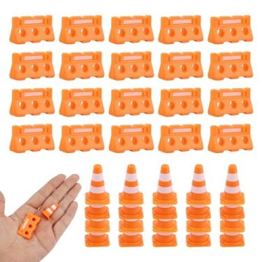 Imagem de 40un Mini Cones Trânsito e Placas Sinalização Miniatura, Brinquedos Construção Laranja para Segurança Rodoviária para Maquetes Trens Paisagens Miniatura Lembrancinhas Festa e Caixas Sensoriais