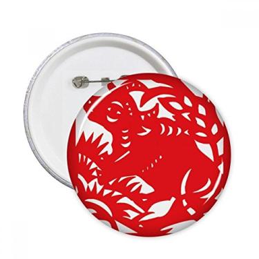 Imagem de Broche redondo de boi com corte de papel China Zodíaco com emblema de botão para decoração 5 peças