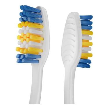 Imagem de Kit c/ 4 Escova Dental Media Colgate Classic Clean