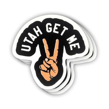 Imagem de (3 peças) Utah Get Me Two Sticker Sarcástico Motivational Sayings Decalque de vinil com citação humorística para Kindle, laptop, garrafa de água, capacete rígido de telefone, adesivo de citação de