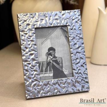 Imagem de Porta-Retrato Decorativo com Textura Prata 10x15cm - brasil art