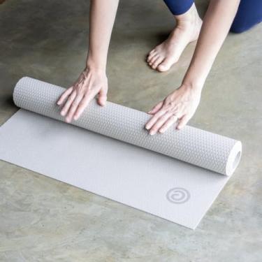 Imagem de Tapete de Yoga Premium Ekomat Ultra – PVC Ecológico Células Fechadas, Antiderrapante, Alta Durabilidade, Ashtanga Yoga – 4 mm (Areia)