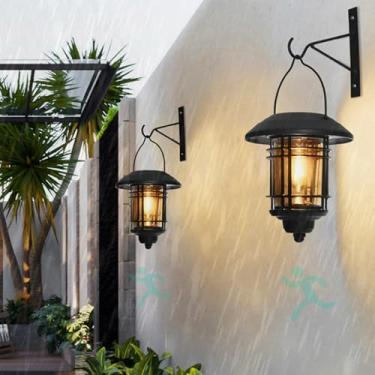 Imagem de Lâmpadas de parede solares externas com sensor de movimento lanterna suspensa sem fio metal arandela de vidro sombra IP65 à prova d'água vintage jardim luzes de parede para garagem, quintal, pátio