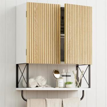 Imagem de HOKYHOKY Armário de remédios canelado, parede de banheiro – Armário pendurado na parede do banheiro com barra de toalha, armário de armazenamento acima do vaso sanitário para organizadores e