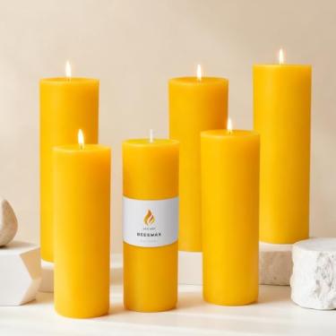Imagem de AGLARY 6 velas de pilar de cera de abelha pura, 5 cm de diâmetro x 15 cm de altura, cera de abelha natural não branqueada, sem cheiro, durável e segura para decoração de casa