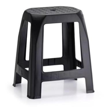 Imagem de Cadeira de Bar Empilhável Preta em Plástico Ultra Resistente - Suporta até 150kg, Ideal para Bares, Restaurantes e Eventos