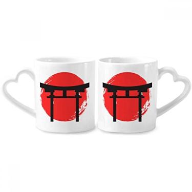 Imagem de Shinto Shrine Japan Torii Conjunto de canecas de porcelana para casais, coração de cerâmica