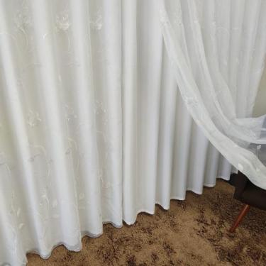 Imagem de Cortina Para Bastão Alto Padrão Voil Bordada Com Forro Microfibra Sala