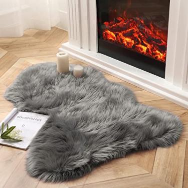 Imagem de Ashler Tapete de pele sintética, tapete felpudo fofo ultra macio 2,3 x 3,3 pés tapete de pele de carneiro, tapete felpudo cinza escuro lavável na máquina, tapetes de decoração de berçário para quarto, quarto de crianças, sala de estar