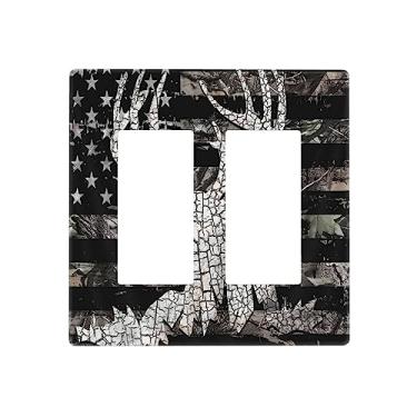 Imagem de Rústico caça floresta camuflagem bandeira americana veado alce chifres vida selvagem 2 gangs decoração elétrica/GFCI dispositivo parede duplo decorador balancim tomada interruptor tampa elétrica placa frontal regulador
