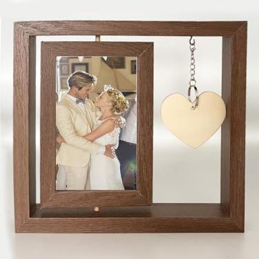 Imagem de Hfpengzan Porta-retrato giratório flutuante Sr. e Sra. Moldura rústica de 10 x 15 cm. Ornamentos de madeira, presente de chá de panela, presente de noivado para noivados, senhores e senhoras