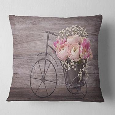 Imagem de Designart Ranunculus Flowers on Bicycle' manta floral sala de estar, sofá, almofada de alta qualidade + capa de almofada impressa em ambos os lados 45,72 x 45,72 cm