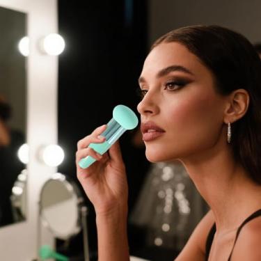 Imagem de Pincéis de maquiagem de cabeça de cogumelo, esponja cosmética com alça, ferramentas de maquiagem da moda feminina