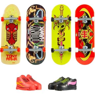 Imagem de Hot Wheels Skate Tony Hawk Fingerboard & Removable Skate Shoes Multipack, 4 Fully Assembled Boards, 2 Pairs of Skate Shoes, 1 Exclusive Set (Styles May Vary)