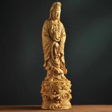 Imagem de FENNYYAR Estátua de Buda de Bodhisattva Guanyin esculpida em buxo feito à mão, 10 cm, artesanato para decoração de altar de casa