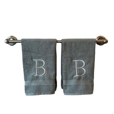 Imagem de Toalha de mão cinza inicial para banheiro - Toalha bordada decorativa de qualidade de hotel de luxo monograma para lavabo, spa - Certificado orgânico GOTS - Conjunto de 2 prata letra B