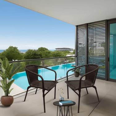 Imagem de 2 Cadeiras de Varanda Ravena Fibra Sintética com Estrutura de Aço para Jardim