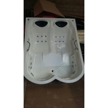 Imagem de Banheira de Hidromassagem Salinas Luxo Tamanho: 1,78 X 1,40 X 0,50 EM 
