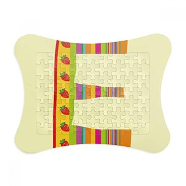 Imagem de Moldura de quebra-cabeça com estampa de frutas de morango E com alfabeto e enfeite de quebra-cabeça