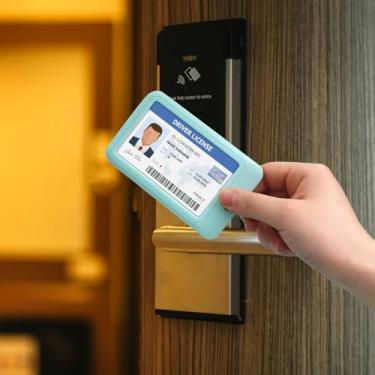 Imagem de Pacote com 3 porta-crachás de identificação vertical com clipe deslizante – protetor de cartão de plástico branco durável, capa transparente para cartões de acesso ao escritório, chaves, licenças e