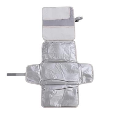 Imagem de TOPINCN Almofada Portátil para Troca de Fraldas, Tecido Oxford Com Isolamento de Urina Tapete para Troca de Bebês Com Bolso para Lenços Umedecidos, Viagem Leve e Dobrável Essencial para (Cinza)