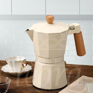 Imagem de Cafeteira Italiana Café Expresso Cabo Madeira Bege 6 Xícaras