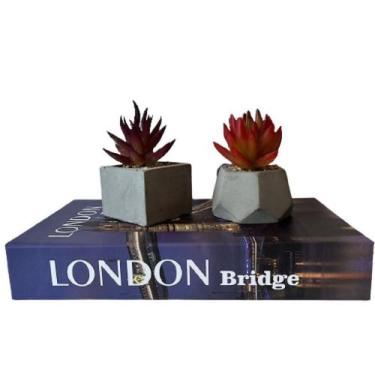 Imagem de Kit Decoração Livro London + 2 Vasinhos De Cimento Artesanal