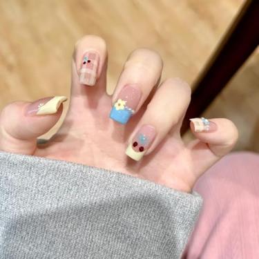 Imagem de Kit de unhas de pressão de caixão médio, amarelo francês, cola falsa, conjunto de unhas com design francês moderno, pérolas, cobertura total, bastão falso artificial em unha acrílica para mulheres, 24