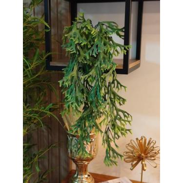 Imagem de Arranjo com vaso planta folhagem verde pendentes trepadeiras folhas ar