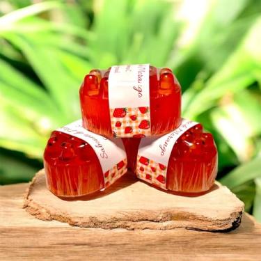 Imagem de Sabonete Artesanal Natural de Frutas, Ingredientes Naturais, Essência de Frutas Tropicais (Morango)