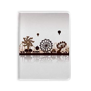 Imagem de Caderno com silhueta de instalações de parque de diversões preto, capa de goma para diário