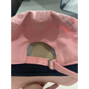 Imagem de Boné Feminino Adjustable com ilhoses respirável com ajuste no Fecho   