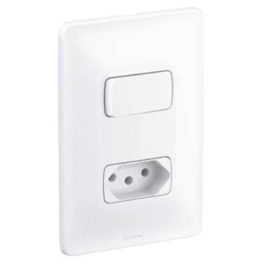 Imagem de Interruptor com Tomada Legrand Pial Zeffia - 2P+T - 10A - Branco - 680