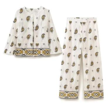 Imagem de Conjunto Casual Feminino 2 Peças - Camisa Bordada, Cardigan e Calça La