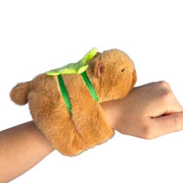 Imagem de Capivara de Pelúcia para Braço, com Mochila e Rabo que Balança, Brinquedo Interativo