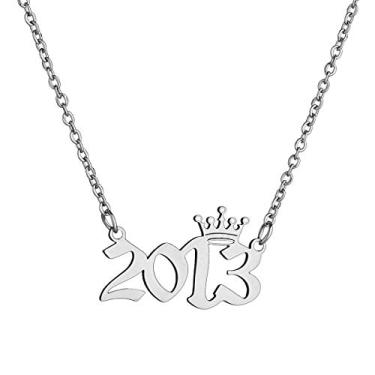 Imagem de MICOMAKA Número de ano de nascimento com colar de coroa, inglês antigo, joia de aniversário memorável para mulheres e meninas, joia de aniversário personalizada, pingente de aço inoxidável de ouro