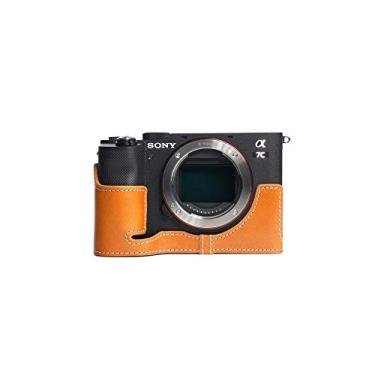 Imagem de Capa para câmera A7C, capa BolinUS feita à mão em couro genuíno para câmera Sony Alpha 7C A7C, versão com abertura inferior + alça de mão (amarela)