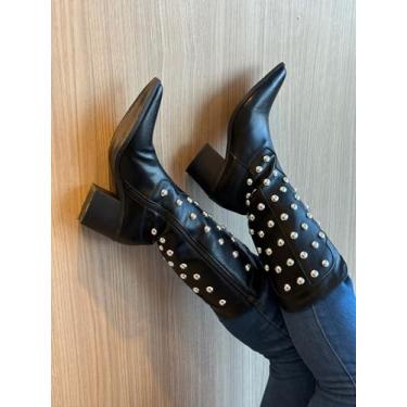 Imagem de Bota Texana Feminina Preta com Aplicações Metálicas, Cano Médio 12cm, Salto 4.5cm, Couro (PRETA, BR, Adulto, Numérico, 38)