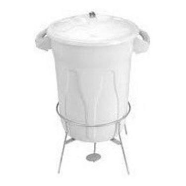 Imagem de Cesto Lixeira Plástico Pedal Com Armação Em Aço 40 Litros