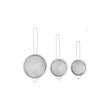 Imagem de Peneira de Cozinha em Aço Inox, 20cm de Diâmetro, 36cm de Comprimento, para Coar, Polvilhar e Escorrer Massas