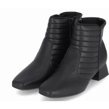 Imagem de Bota Piccadilly Feminina, Cano Curto, Preta, Salto Baixo, Detalhe Matelassê (Preto, BR, Adulto, Numérico, 36)