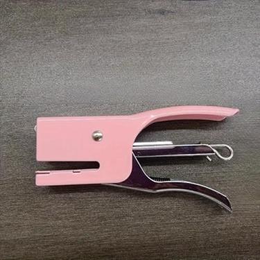 Imagem de Grampeador portátil de metal nº 10 para escritório, sem pregos, grampeador sem grampos (pó de flor de cerejeira)