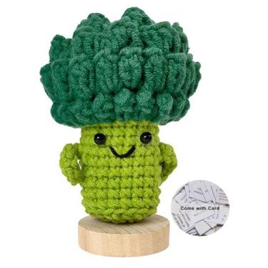 Imagem de Decoração de boneca de brócolis feita à mão em crochê com cartão de in