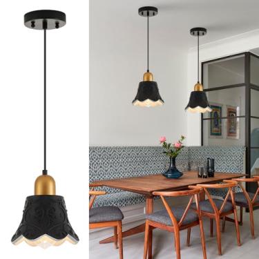 Imagem de VILUXY Luminária pendente preta para ilha de cozinha, luzes de teto de resina vintage preto e dourado mini luminária pendente para sala de jantar quarto corredor