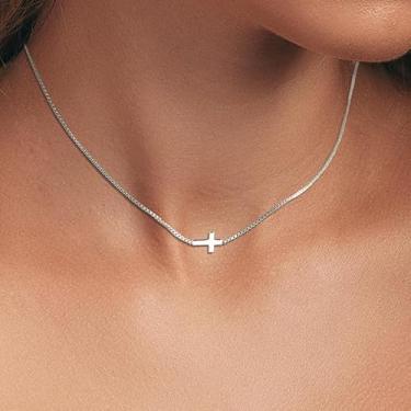 Imagem de Colar de cruz para mulheres com pingente de ouro delicado gargantilha de fé cristã joia presente minúsculo acessório religioso, Medium, Latão, Sem Pedra Preciosa