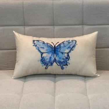 Imagem de Almofada Baguete 50 X 30 cm Bordada C/ Enchimento Borboleta - Almophad
