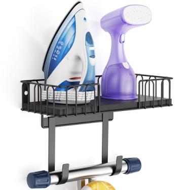 Imagem de ORLESS TJ.Moree Suporte de metal para tábua de engomar, suporte de ferro e tábua de engomar, decoração de lavanderia e armazenamento com grande cesta de base de madeira preta de armazenamento